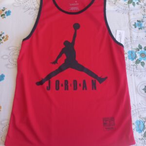 Camiseta sin manga