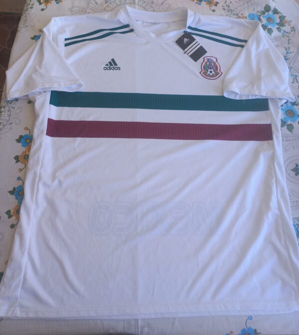 Playera blanca de mexico